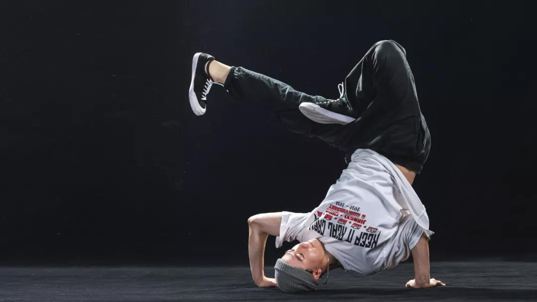 最新潮流街舞，背景、時代影響與獨特地位解析