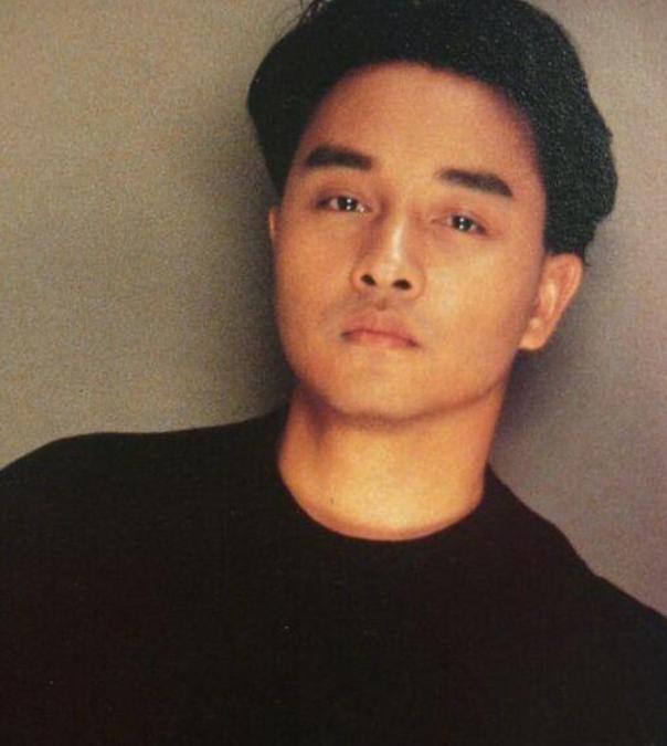 張國(guó)榮明星歌詞回顧?