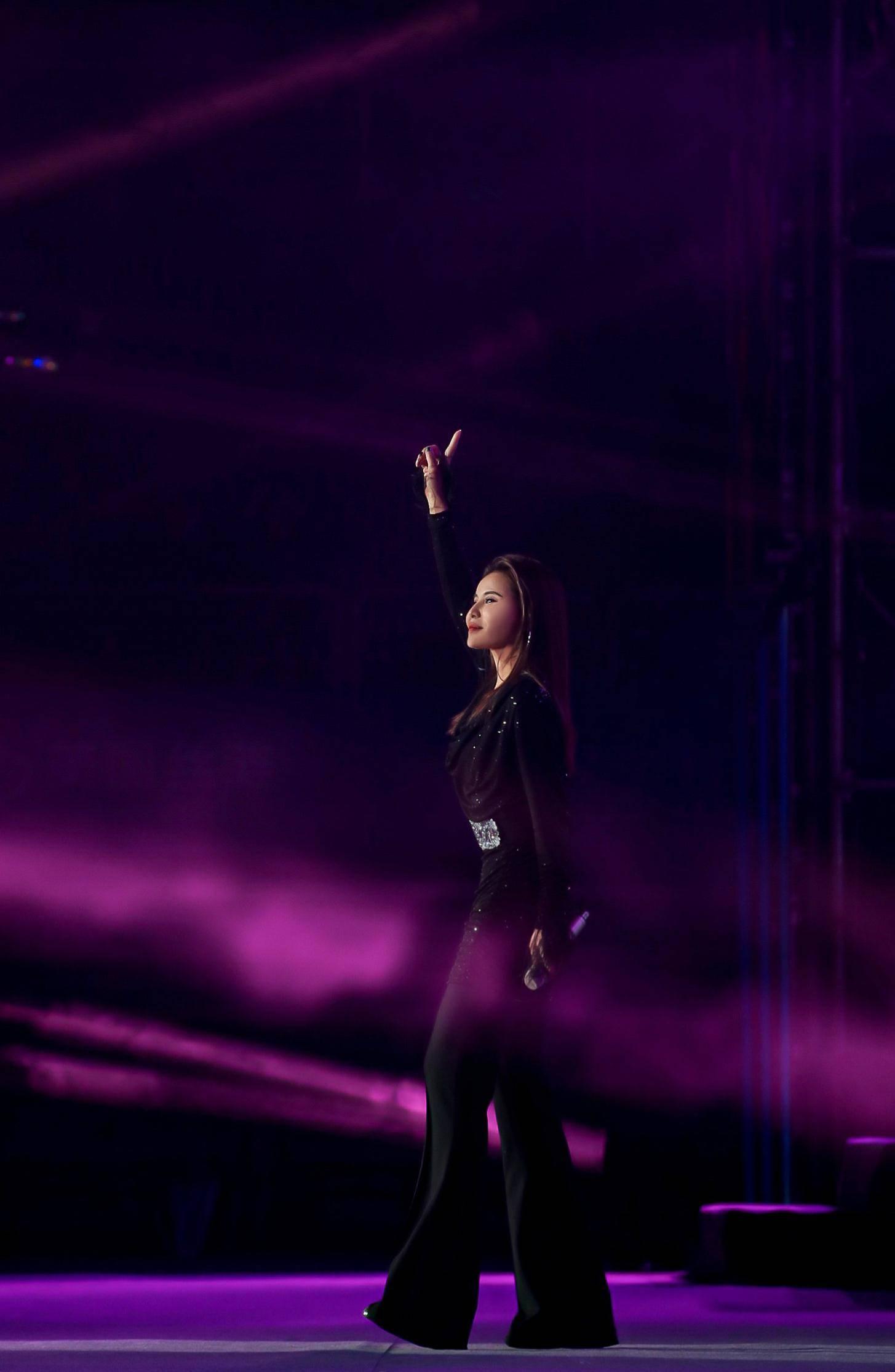 明星成名曲，音樂成就與溫馨日常故事