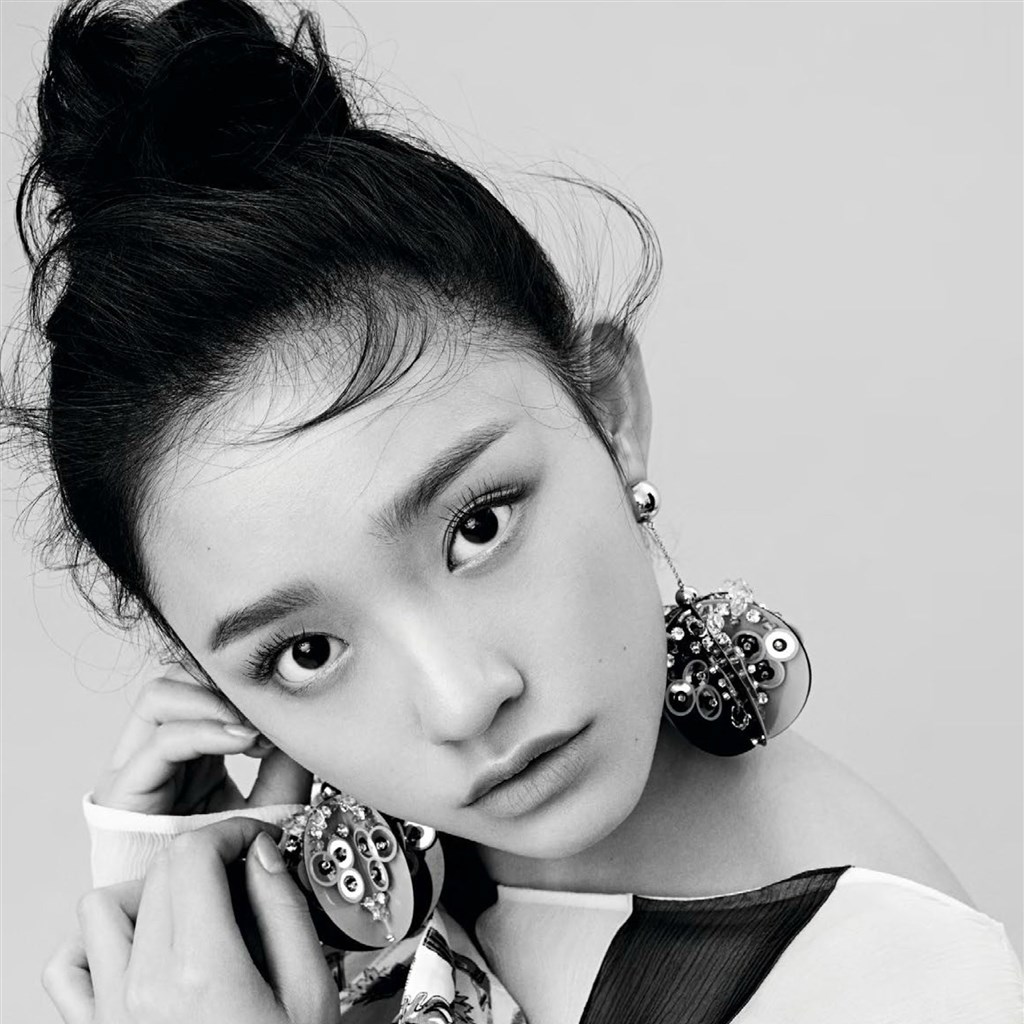 多維度視角下的林允個(gè)人資料探討