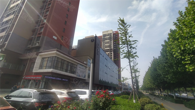 濟(jì)南萬象新天最新房?jī)r(jià)走勢(shì)探析及解析