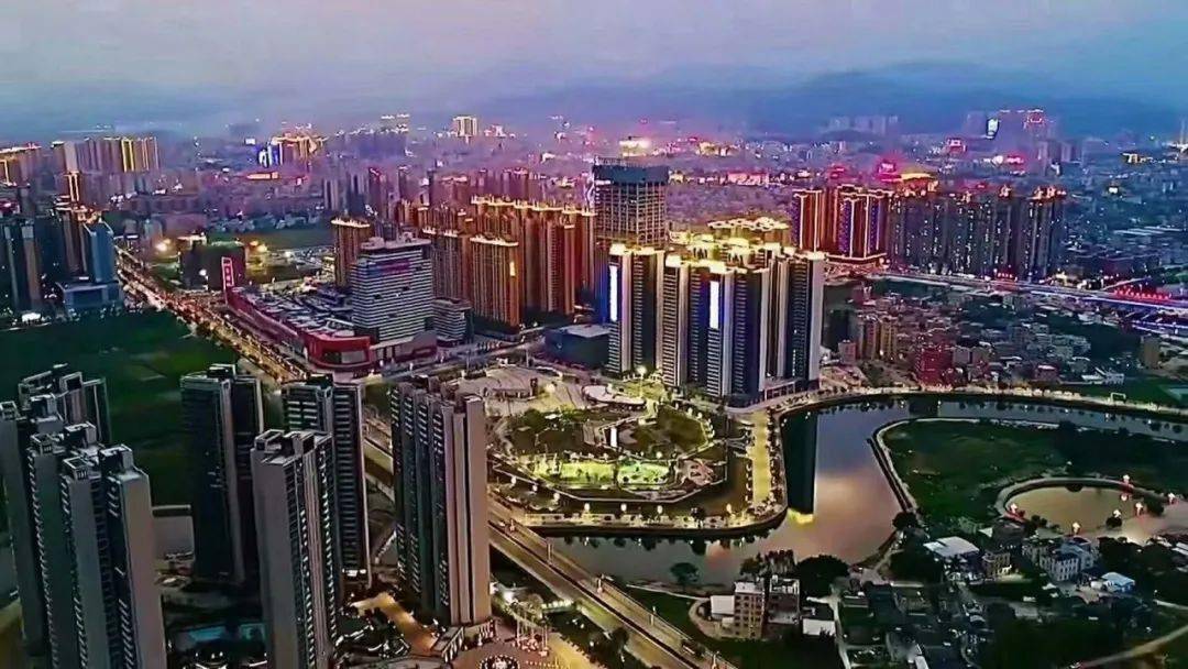 海豐市民廣場(chǎng)建設(shè)最新進(jìn)展揭秘??