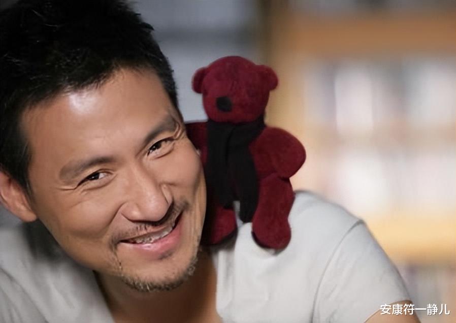 張學友攜手高科技產(chǎn)品震撼亮相，科技引領生活最新動態(tài)！