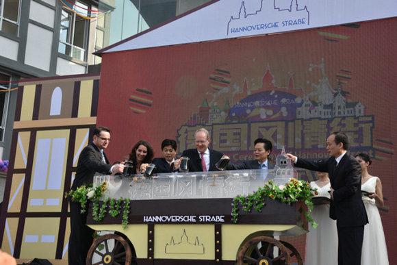 常德王群最新動態(tài)，日常趣事與愛的紐帶揭秘